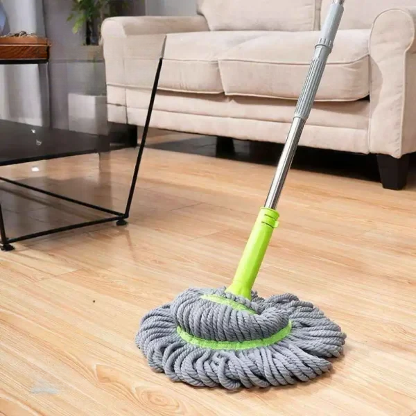 Rotating Self-Wringing Mop