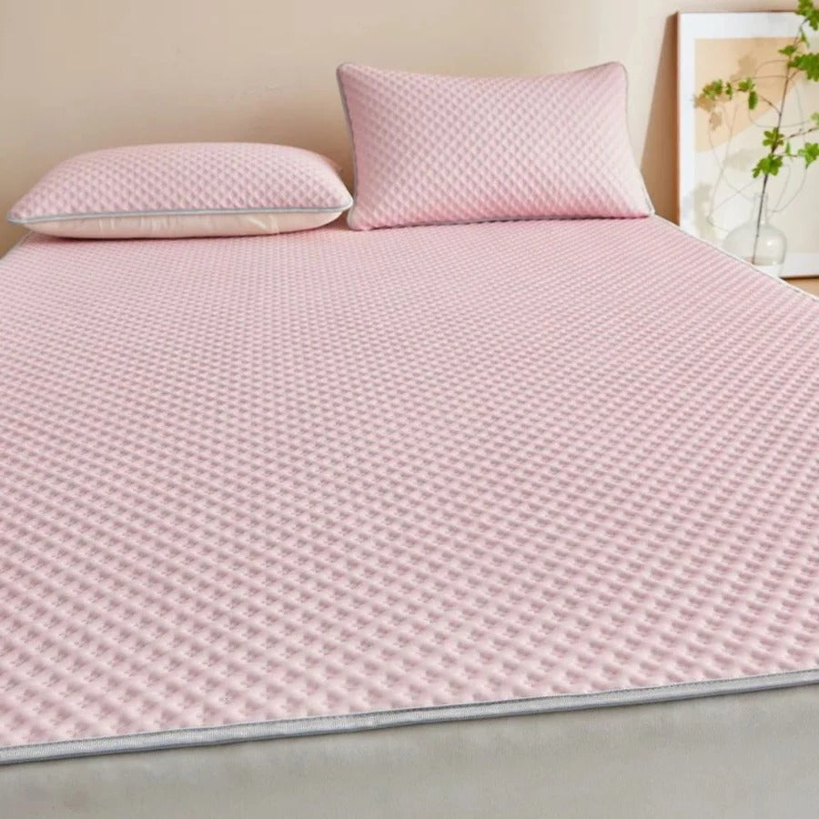 Lightweight Bedding Set for Warm Nights and Hot Sleepers