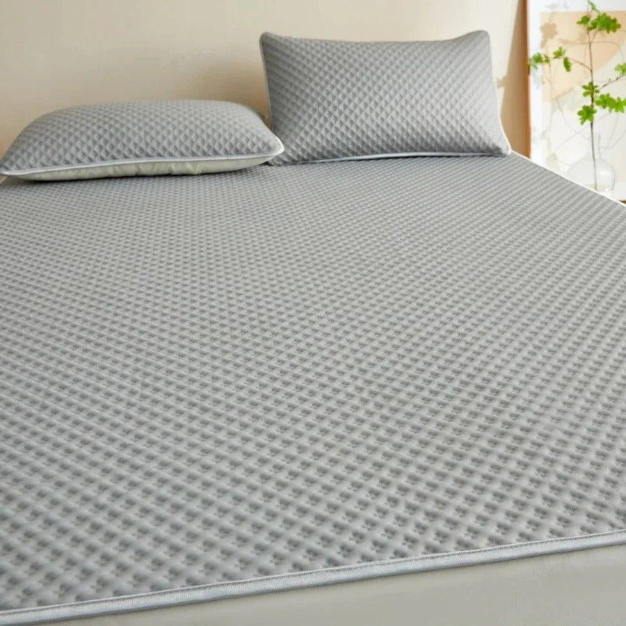 Lightweight Bedding Set for Warm Nights and Hot Sleepers