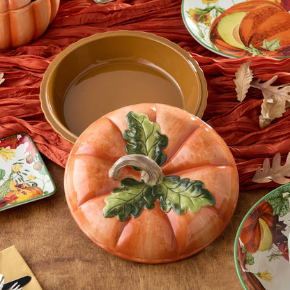 Covered Pie Dish with Pumpkin Shaped Lid and Glazed Ceramic Body for Holiday Desserts