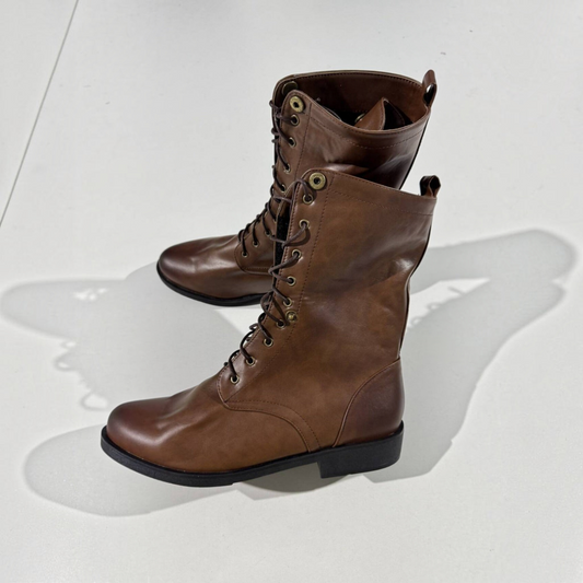 Lace-Up Ankle Boots for Women with Collapsible Cuff and Treaded Sole, Retro Inspired