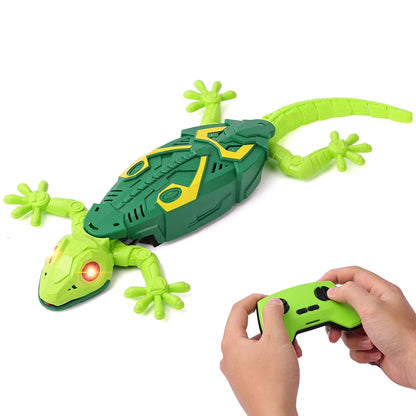 Remote Control Wall Climbing Gecko with Glowing Eyes and Ceiling Grip for Kids