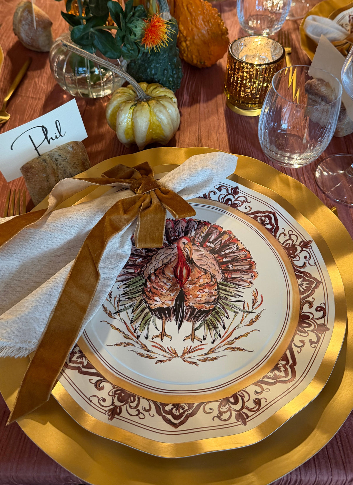 Disposable Paper Plates with Turkey and Pumpkin Design for Thanksgiving Dining