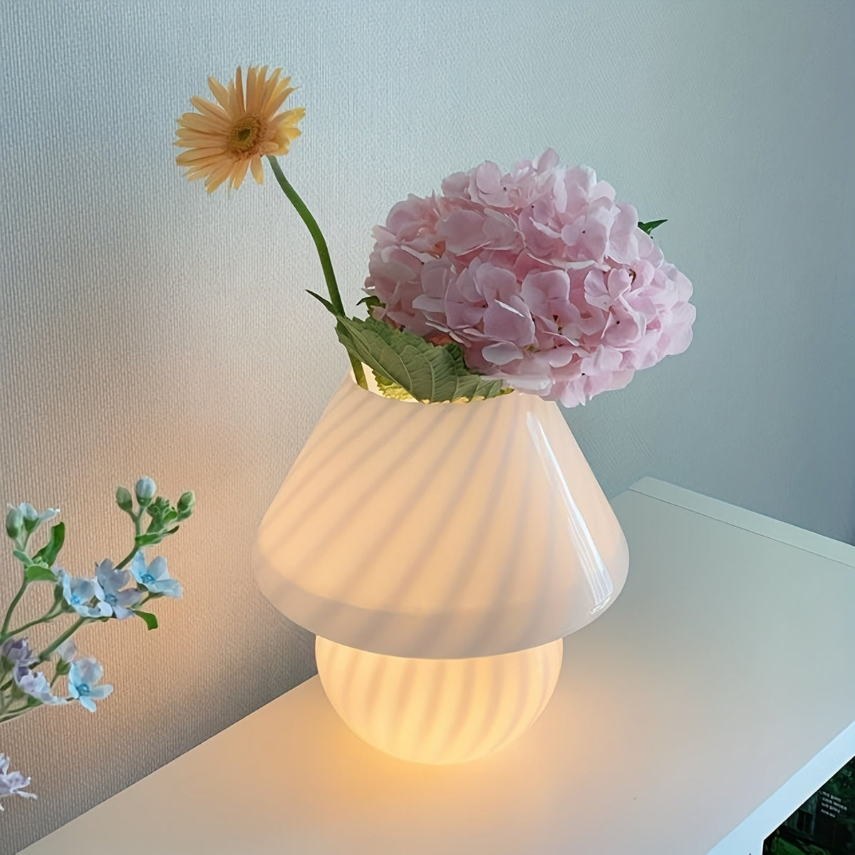 Mushroom Glass Table Lamp with Stepless Dimming and Swirled Stripe Shade