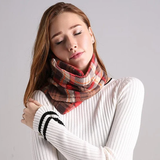 Neck Support Travel Pillow with Microbead Filling and Phone Holder