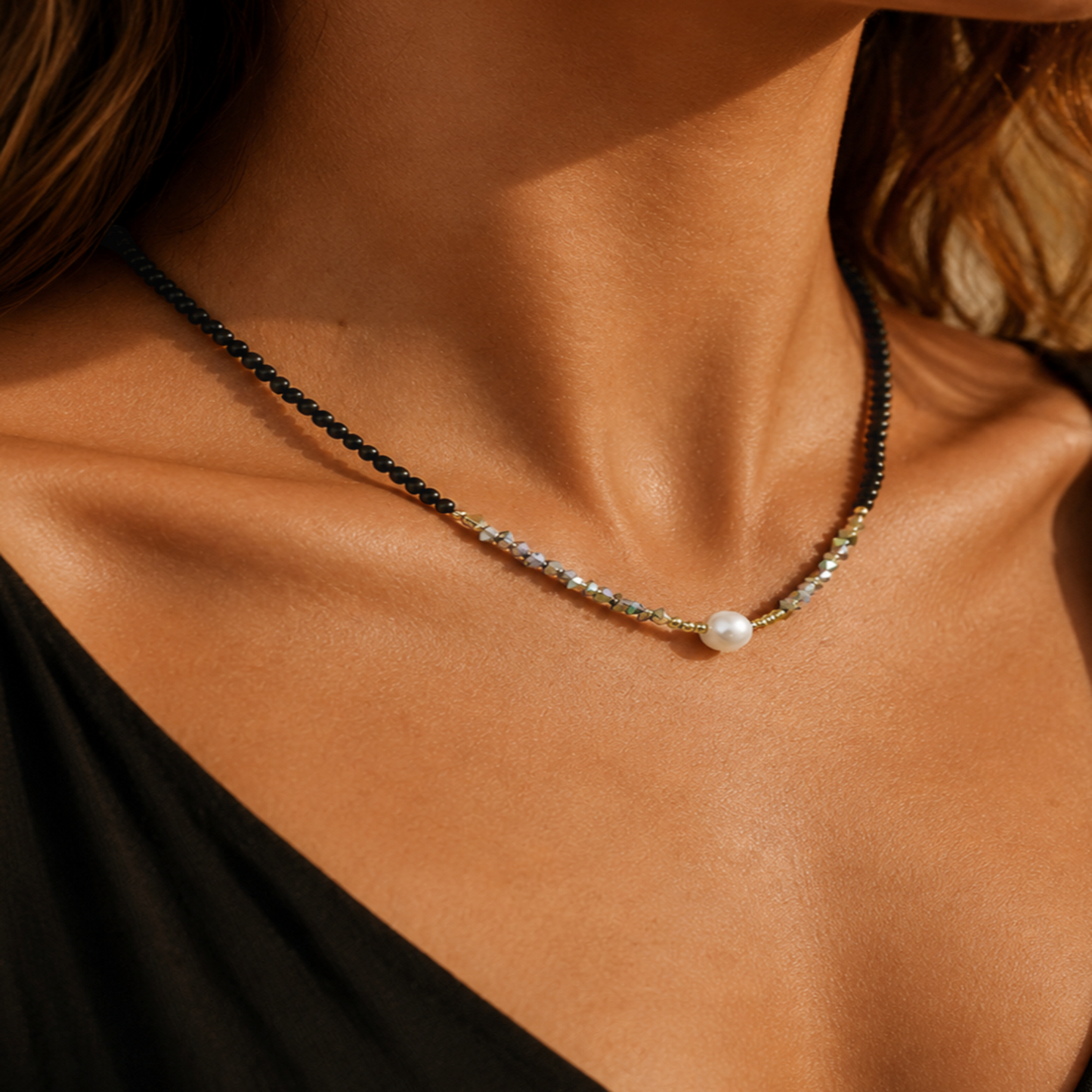 Synthetic Resin Choker Necklace with Smooth Finish and Adjustable Clasp