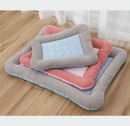 Pet Cooling Mat with Breathable Ice Silk Surface and Edge Stitching for Dogs and Cats