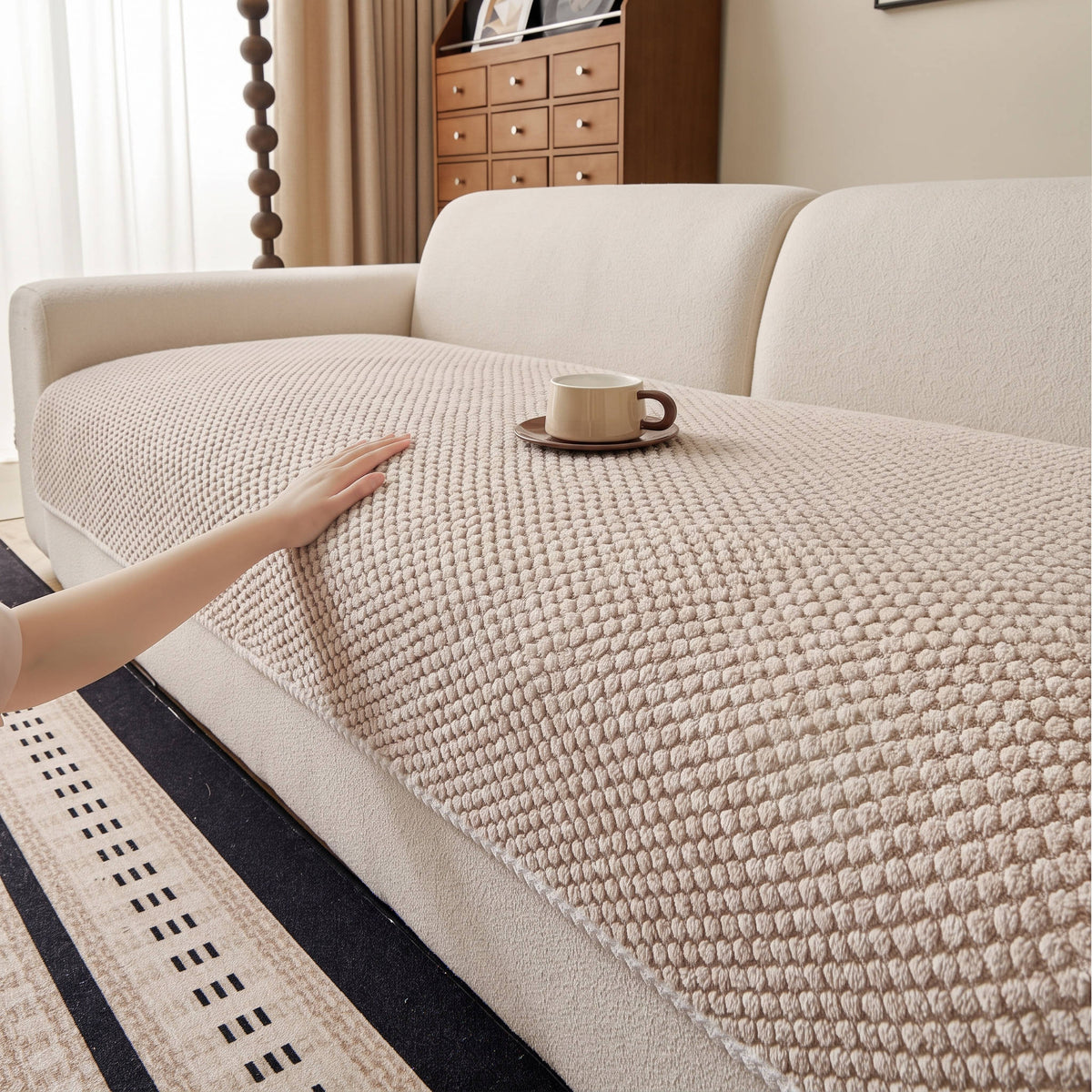 Luxury Couch Cover, Thick Removable Washable Sofa Protector, Non Slip Pet Friendly Slipcover for Sectional Loveseat