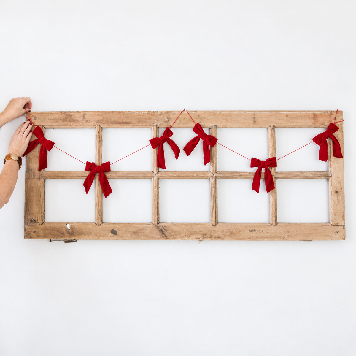 Red Velvet Bow Garland with Lightweight Cord for Mantels and Doorways 5 Feet