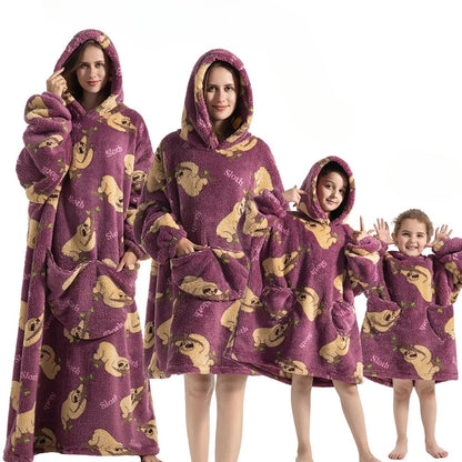 Oversized Hoodie Blanket with Pumpkin Pattern and Fleece Flannel Fabric, Unisex