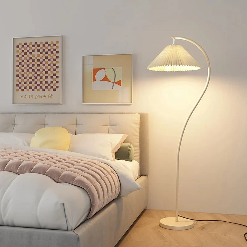 Bogenlampe mit Plissee-Schirm für Wohnzimmer -    Zorenza