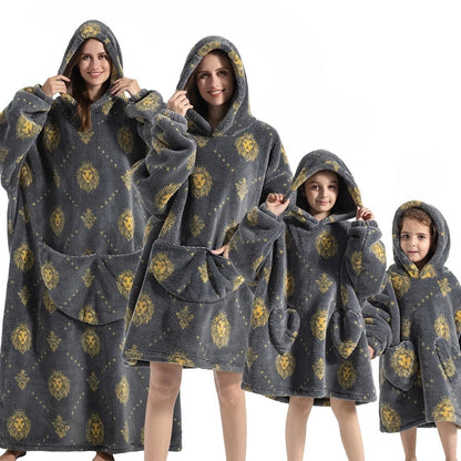 Oversized Hoodie Blanket with Pumpkin Pattern and Fleece Flannel Fabric, Unisex