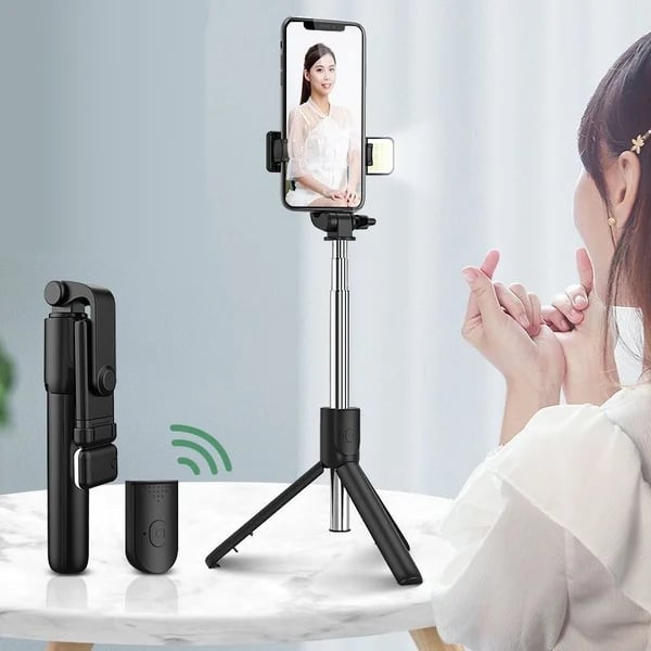 Extendable Selfie Stick with Wireless Remote and Detachable Fill Light