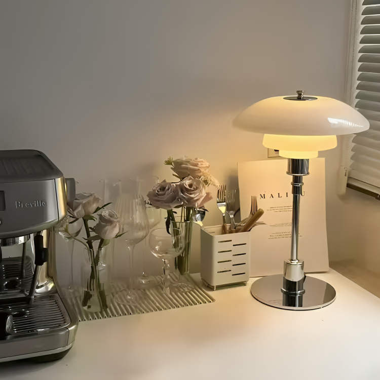 Dimmable Rounded Table Lamp