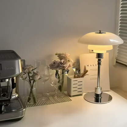 Dimmable Rounded Table Lamp