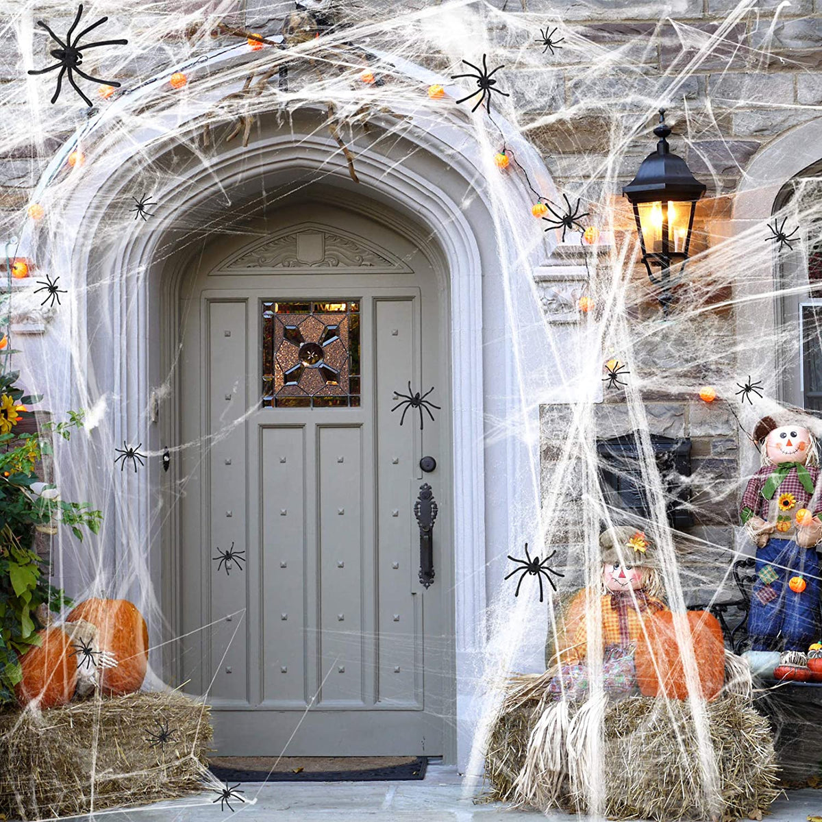 1400 SQFT Halloween Spider Webs, Super Stretchy Cobwebs with 150 Fake Spiders for Indoor and Outdoor Halloween Decor