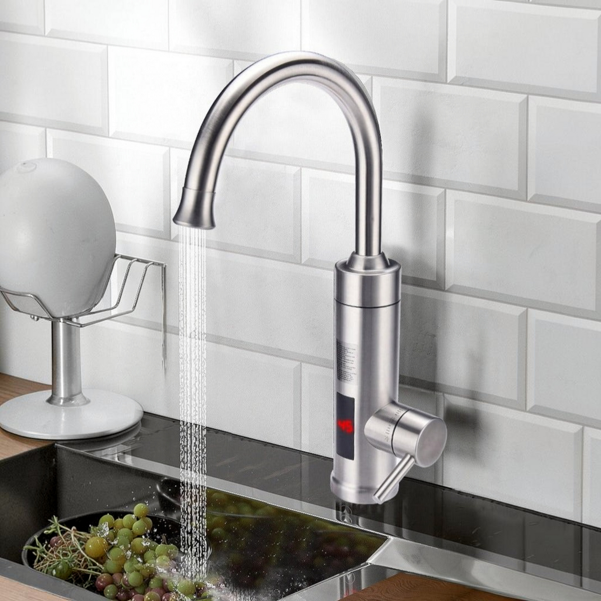 Electric Hot and Cold Kitchen Faucet Tap