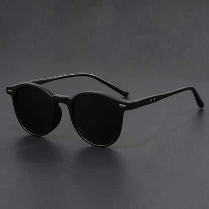 Round Tortoiseshell Sunglasses with Polycarbonate Frame and Retro Design