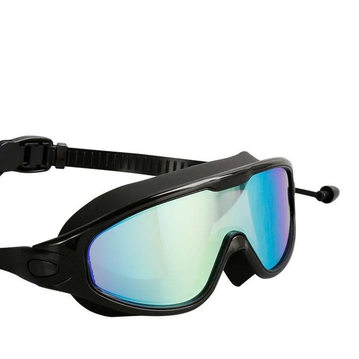 Wide-Angle Swimming Goggles With Anti-Fog Effect