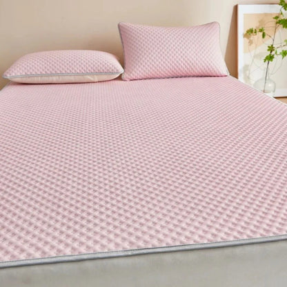 Lightweight Bedding Set for Warm Nights and Hot Sleepers