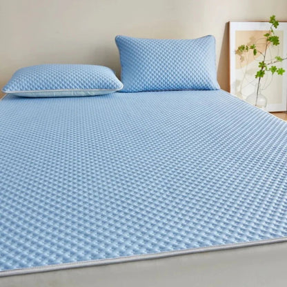 Lightweight Bedding Set for Warm Nights and Hot Sleepers