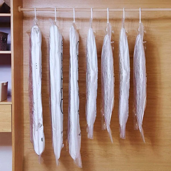 Hanging Vacuum Storage Bags (4 Pcs)
