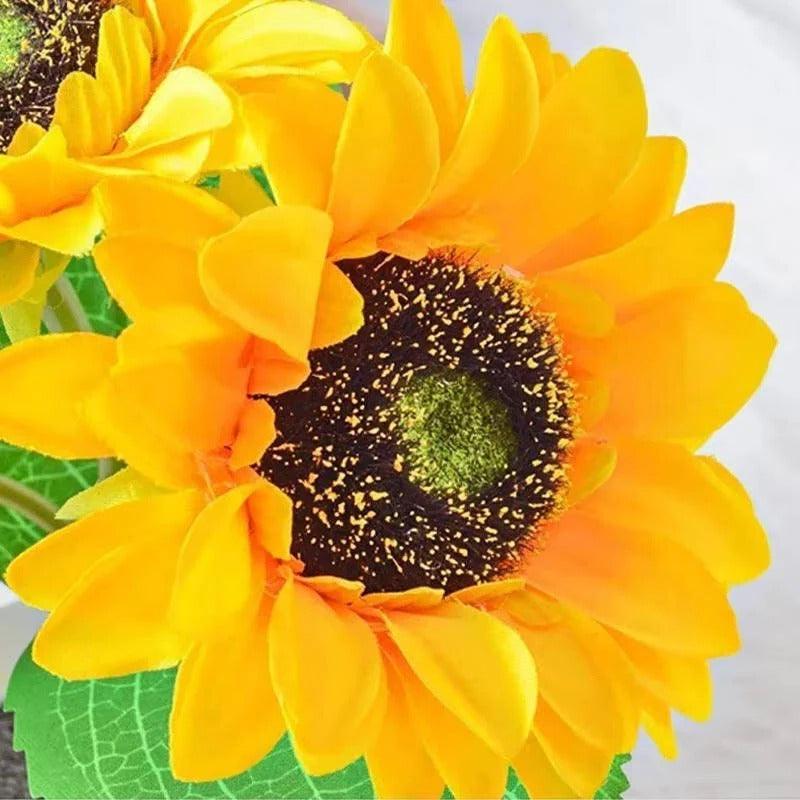 Sunflower Lamp Decorative LED Night Light for Bedroom and Living Room