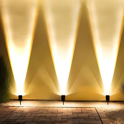 Solar Powered Spot Light with Adjustable Zoom Function