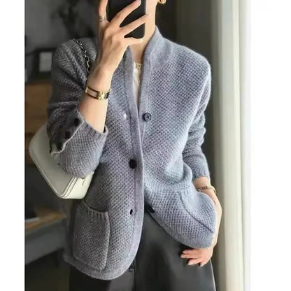 Heavy Wool Sweater Jacket for Winter and Warmth