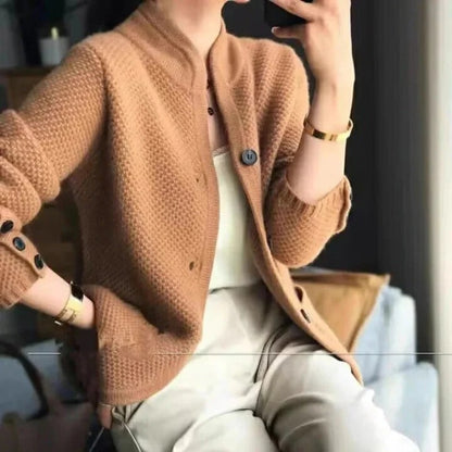 Heavy Wool Sweater Jacket for Winter and Warmth