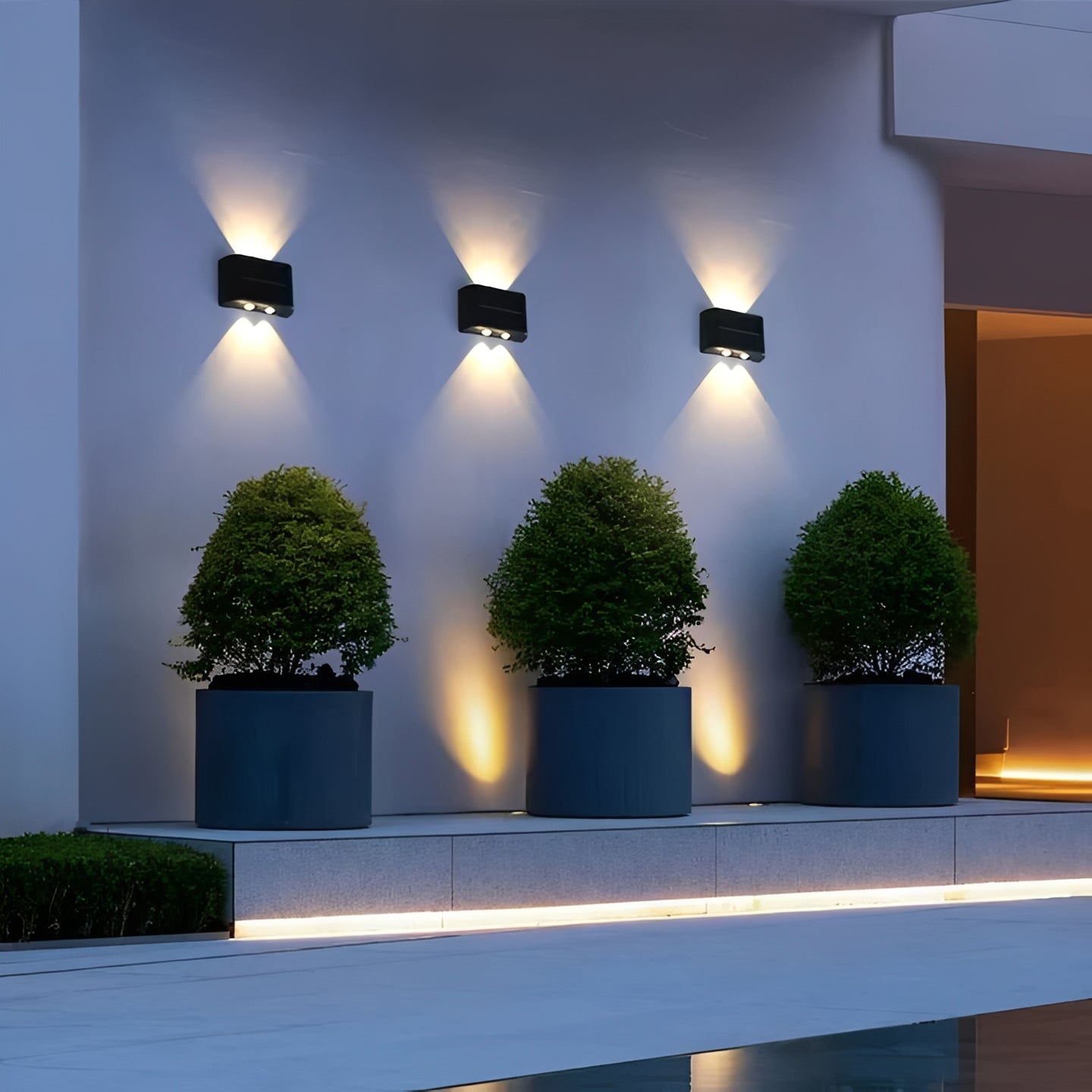 LED Solar Outdoor Wall Light for Home Security