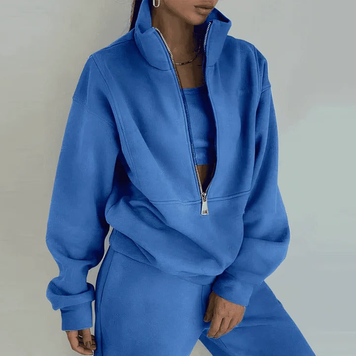 Women's Fitted Workout Tracksuit with Breathable Fabric for Active and Leisure Wear