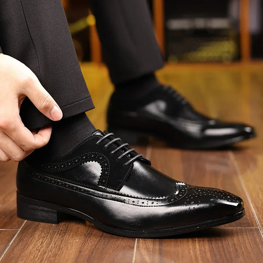 Men's Wingtip Oxford Shoes with Glossy Finish