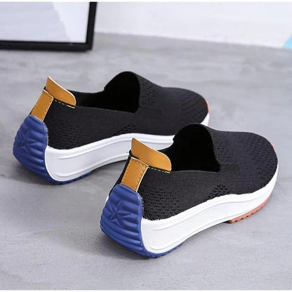 Women's Textured Knit Slip-On Sneakers with Colorblock Platform Sole
