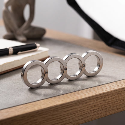 Folding Metal Finger Ring with Four-Finger Design and Silent Operation