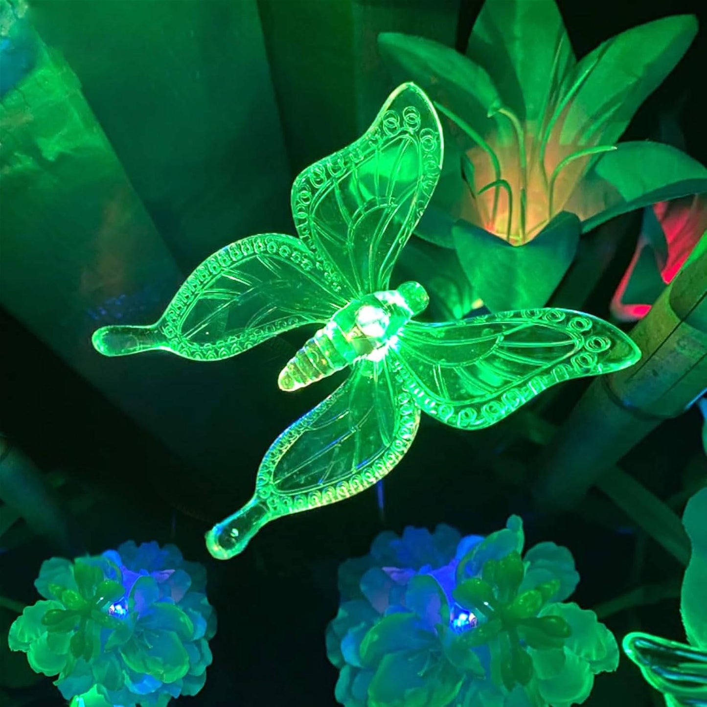 6 Pack Solar Stake Lights, Decorative LED Garden Figurines with Flowers, Butterfly, Hummingbird & Dragonfly for Yard, Patio & Pathway