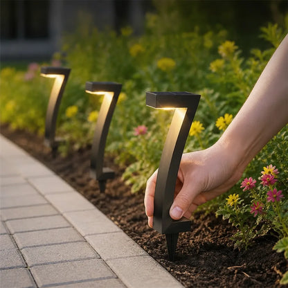 Solarleuchte mit 7-Form-Design und IP65-Schutz -    Zorenza