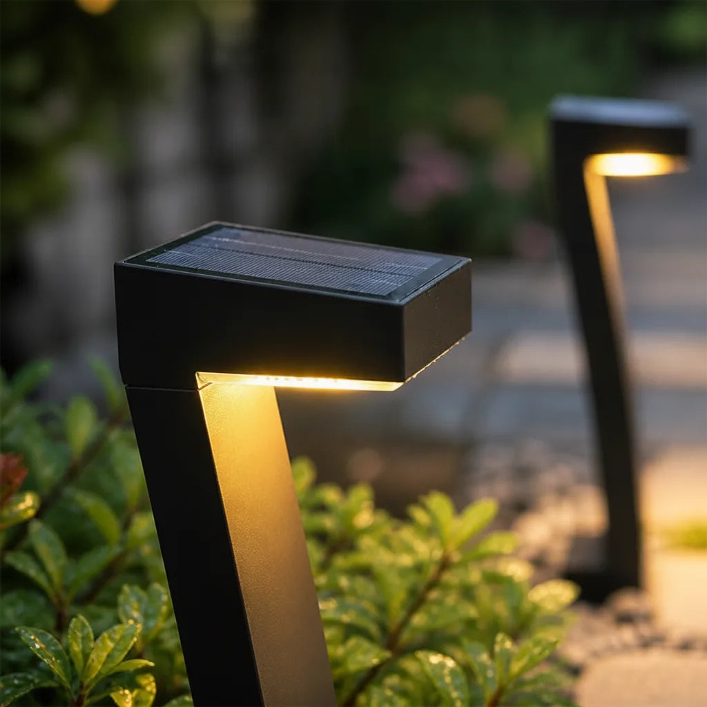 Solarleuchte mit 7-Form-Design und IP65-Schutz -    Zorenza