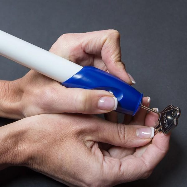 Cordless Engraving Pen for Metal, Wood, Glass and Plastic Powered by Two AA Batteries