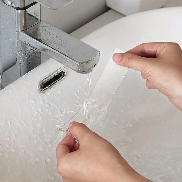 Double Sided Nano Adhesive Tape with Transparent Gel and Reusable Grip for Wall Mounting