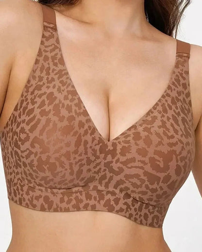 Deep V Seamless Bra with Wire-Free Jelly Support and Molded Cups, Leopard Print