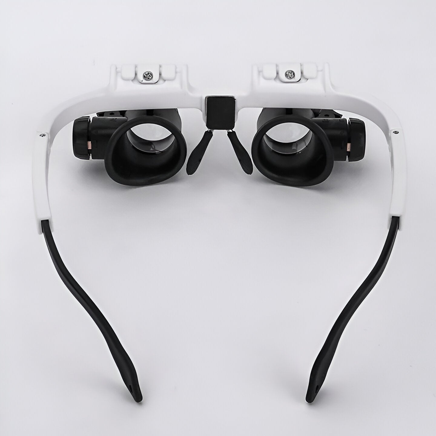 Magnifying Glasses with LED Illumination