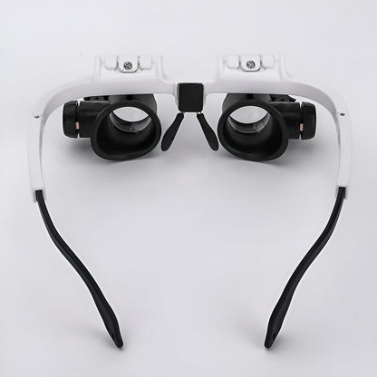 Magnifying Glasses with LED Illumination