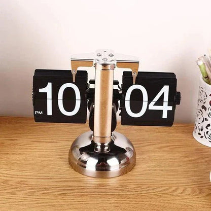 Flip Card Desk Clock with Automatic Number Rotation and Silent Quartz Movement