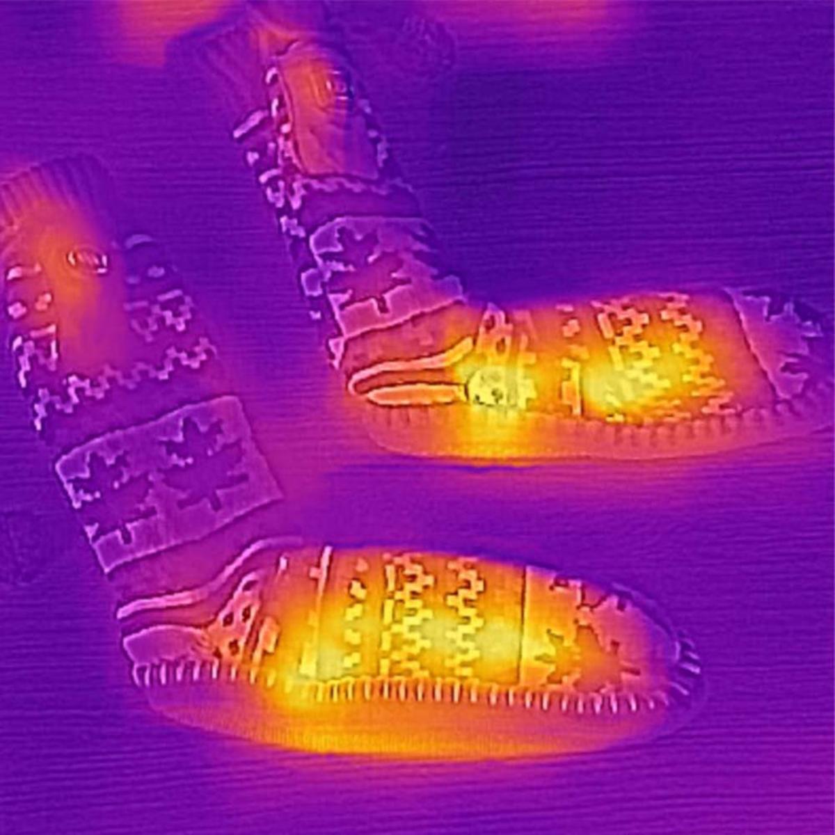 Cordless Heated Foot Warmer Slippers with 3 Temperature Modes and Rechargeable Battery for Indoors